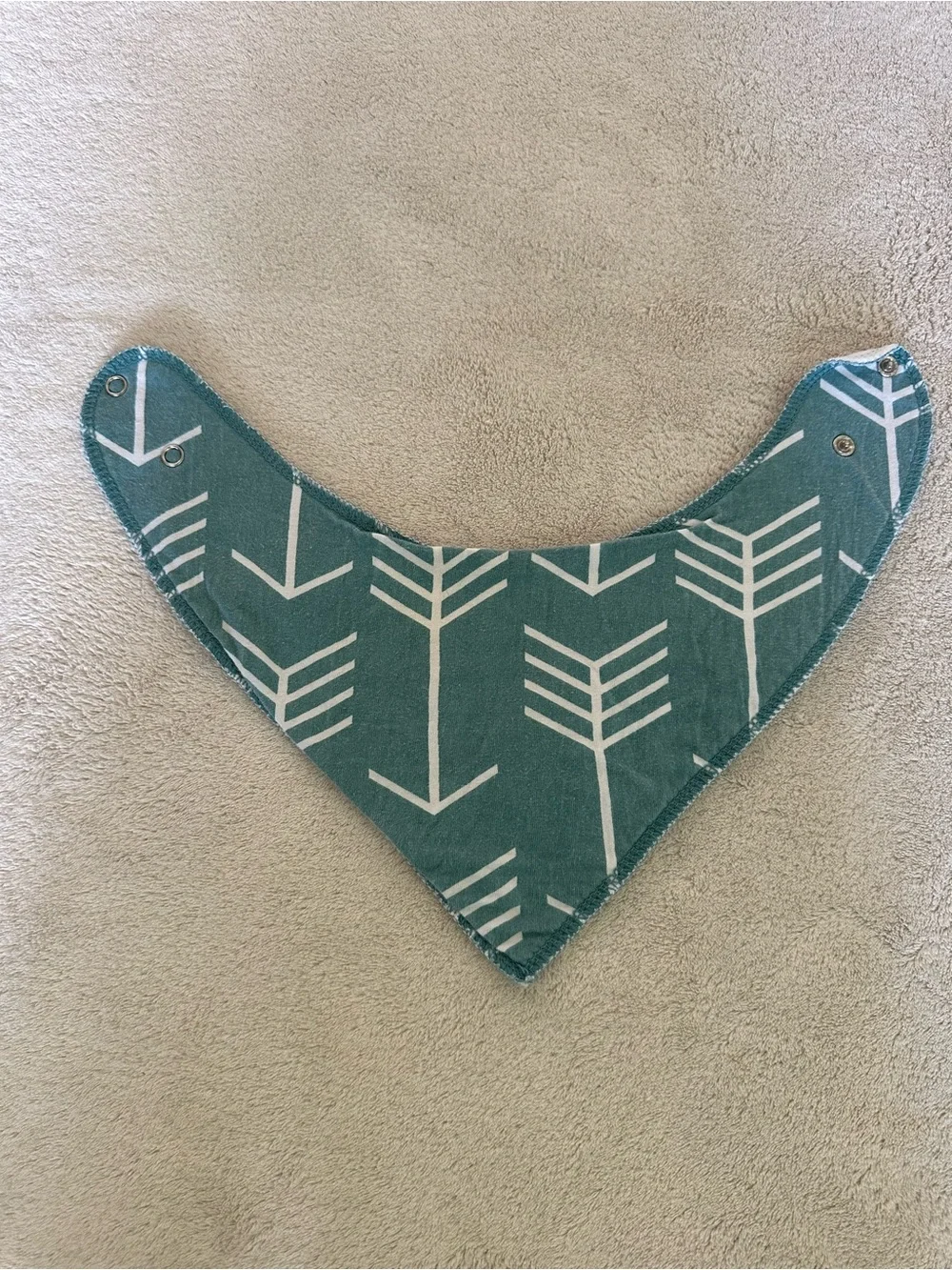 🦋(4) Baby Bandana Bibs